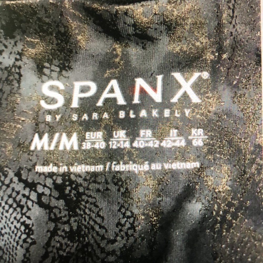 Black Patterned Leggings - image 2